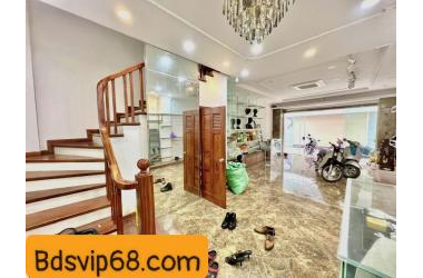 Cần bán nhà phố Lê Văn Lương, siêu phẩm vị trí, nội thất lung linh, 61m2 mặt tiền 5m giá 13.2 tỷ